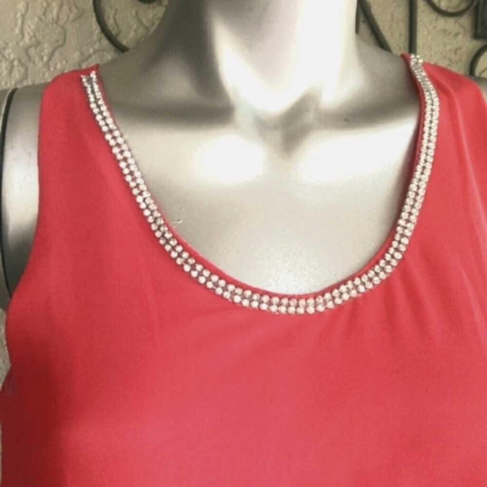 New Simply Elegant Pink Chiffon Dress - Picture 3 of 4